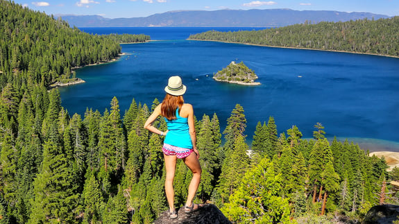 Hiking-at-Lake-Tahoe-overlooking-Emerald-Bay_v01_1920x1080